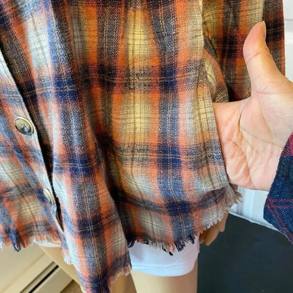 Democracy Plaid Button Up Casual Shirt Shacket Women Size S-L Pockets - Picture 6 of 8